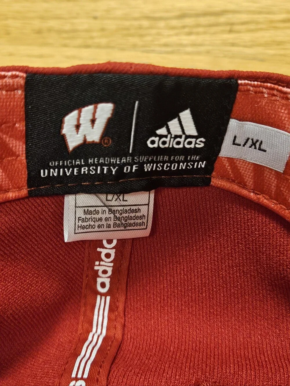 University Of Wisconsin Badger Adidas Baseball Hat Size L/XL